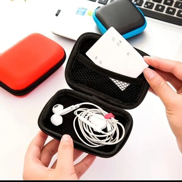 5/25 Portable USB Cable Organizer Electronics Accessories Storage Bag  3 colors - Picture 4 of 5